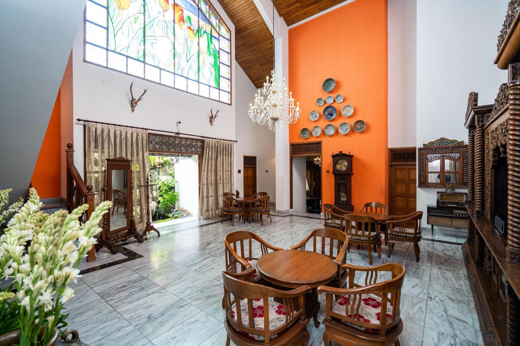 D Ajenk Boutique Guest House Kejayan Extérieur photo