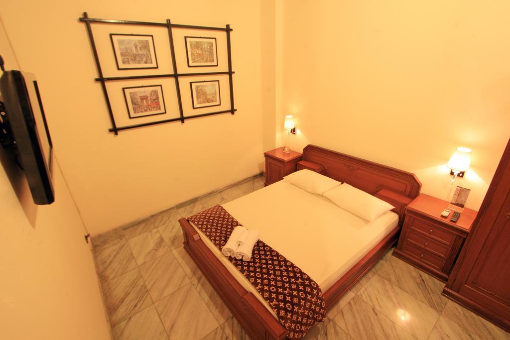 D Ajenk Boutique Guest House Kejayan Chambre photo