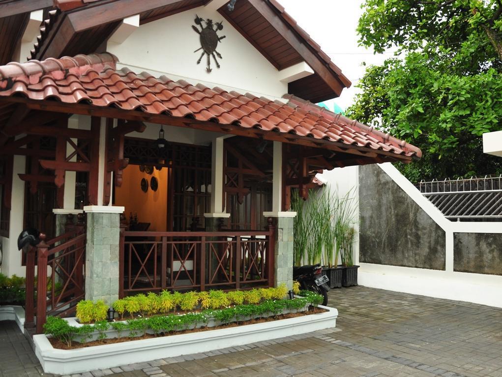 D Ajenk Boutique Guest House Kejayan Extérieur photo